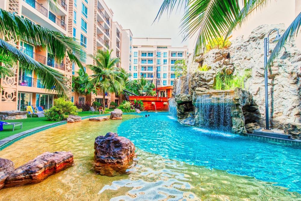 Atlantis Condo Resort Jomtien Beach Esterno foto