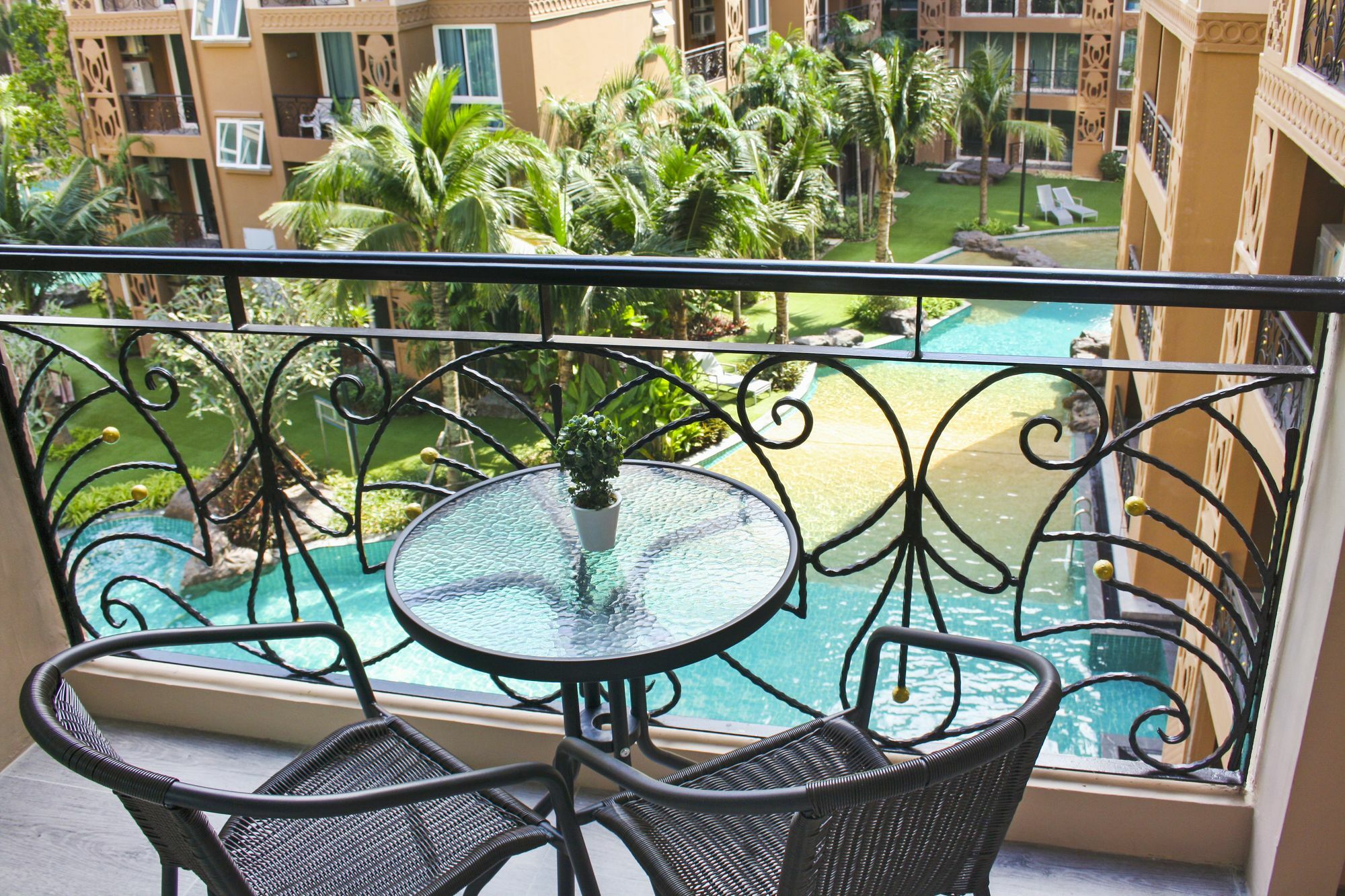 Atlantis Condo Resort Jomtien Beach Esterno foto