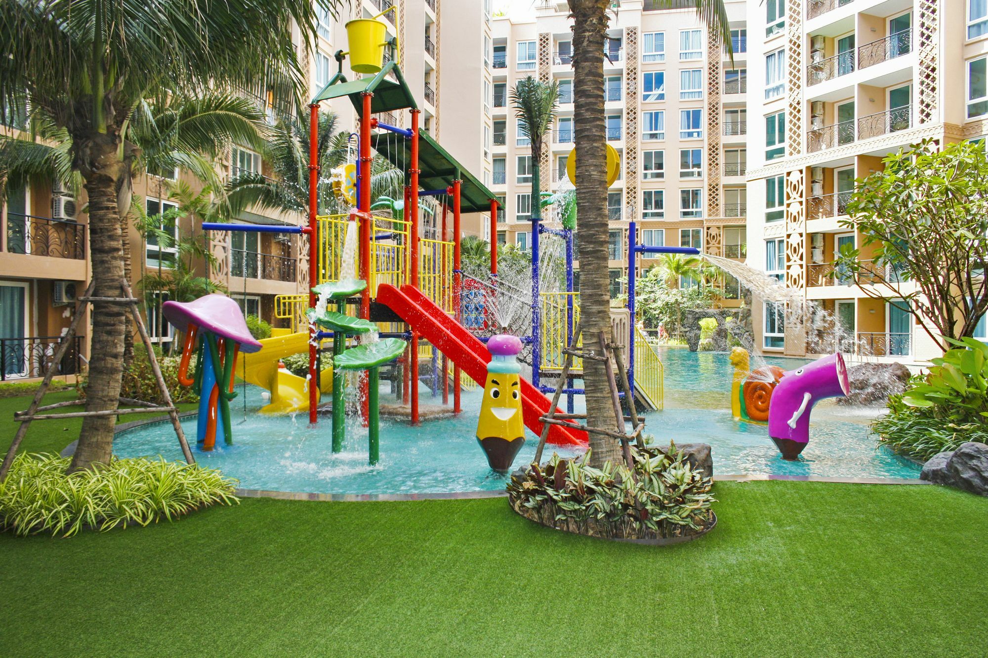 Atlantis Condo Resort Jomtien Beach Esterno foto